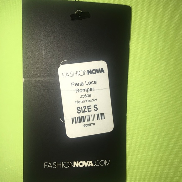 Body suit very low cut - Picture 2 of 3